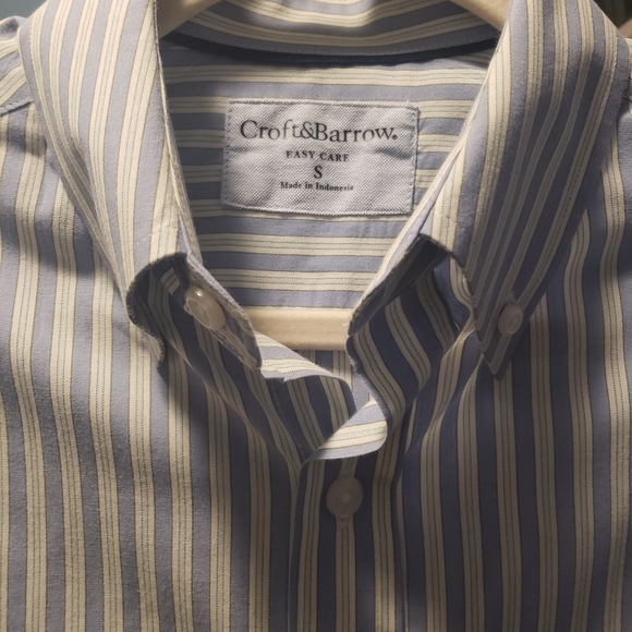 Croft&Barrow button down shirt 👕 - Picture 4 of 9